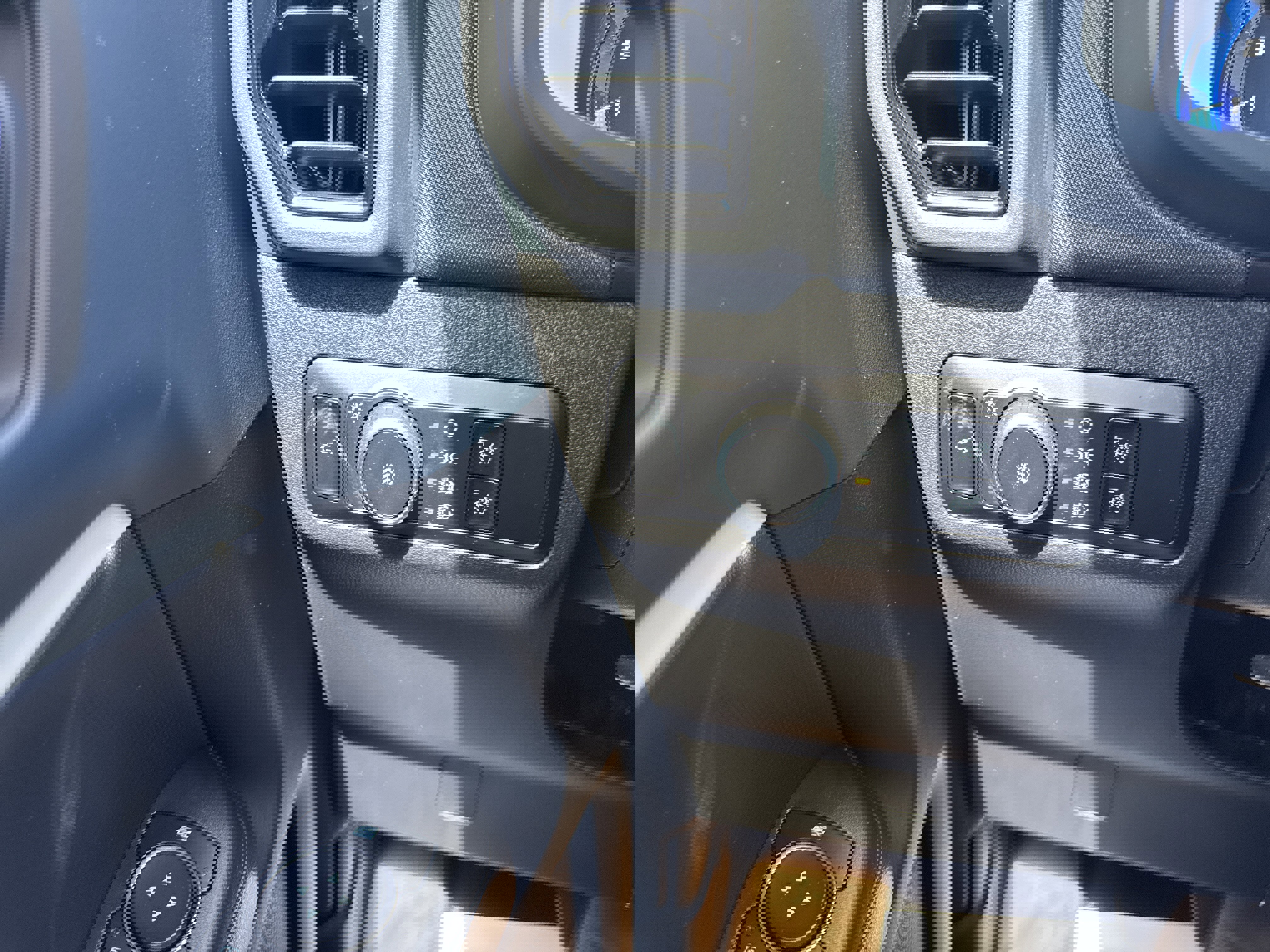 New 2025 Ford Bronco Sport Heritage w/ Convenience Package image 34