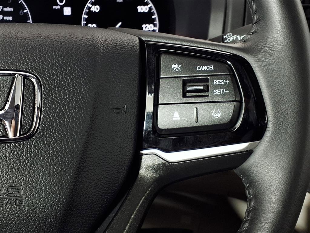 Used 2025 Honda Odyssey EX-L image 21