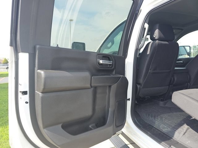 Used 2024 Chevrolet Silverado 2500 Custom w/ Custom Value Package AWD/4WD image 15