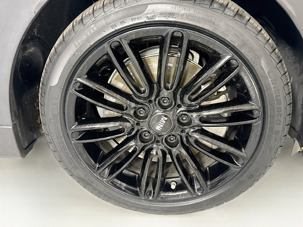 Certified 2024 MINI Cooper S FWD image 38