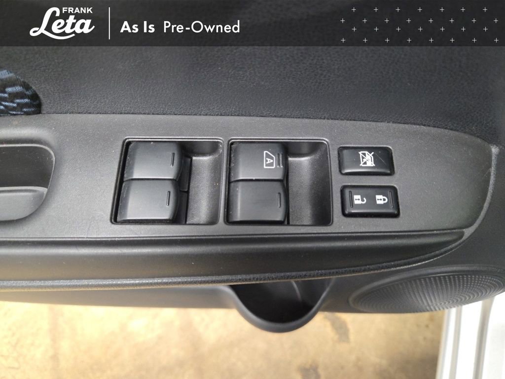 Used 2015 Nissan Versa Note SV w/ SV Convenience Package image 21