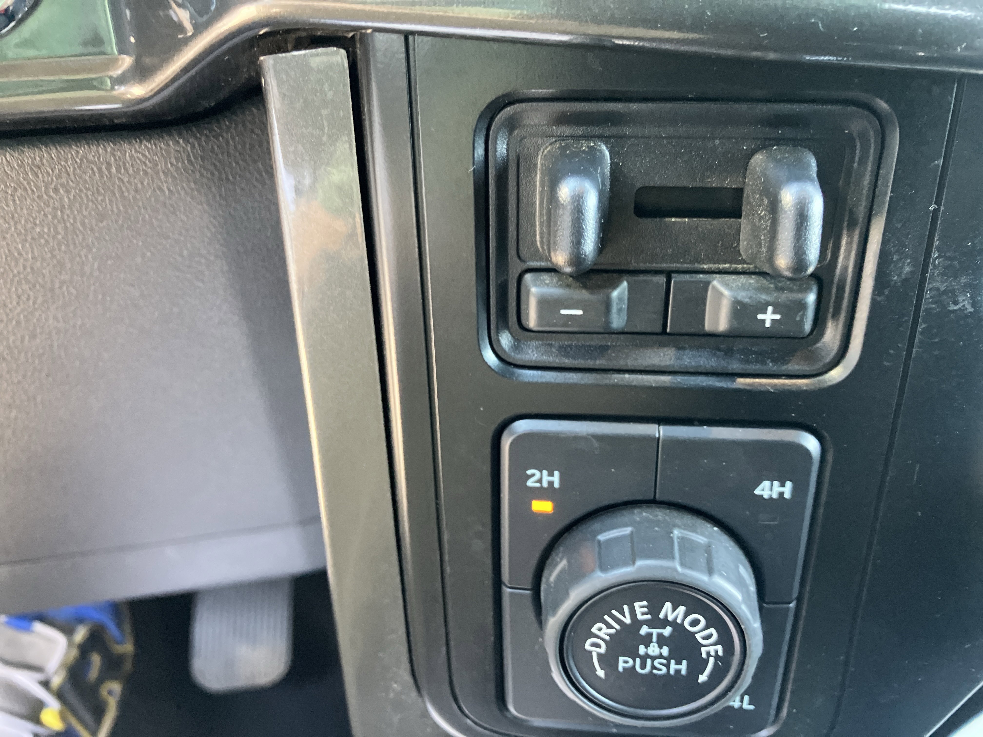 Used 2023 Ford F150 XLT w/ Equipment Group 302A High AWD/4WD image 29