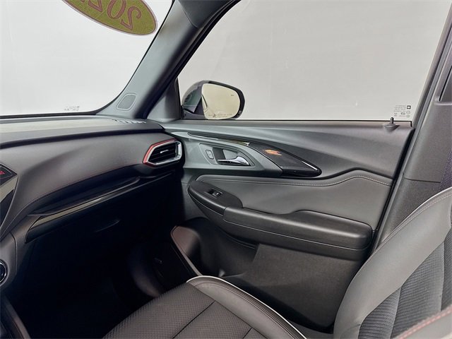 Used 2022 Chevrolet TrailBlazer RS w/ Sun and Liftgate Package image 26
