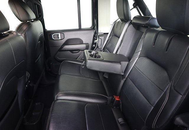 Used 2023 Jeep Wrangler Sahara w/ Cold Weather Group image 19