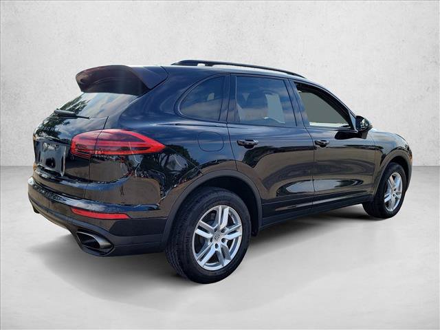 Used 2016 Porsche Cayenne AWD/4WD image 5