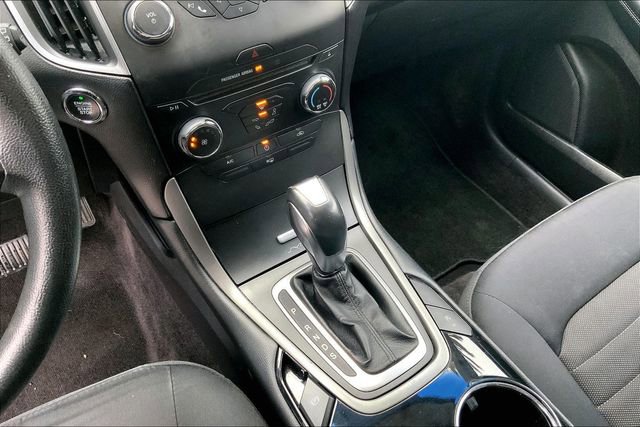 Used 2016 Ford Edge SE image 17