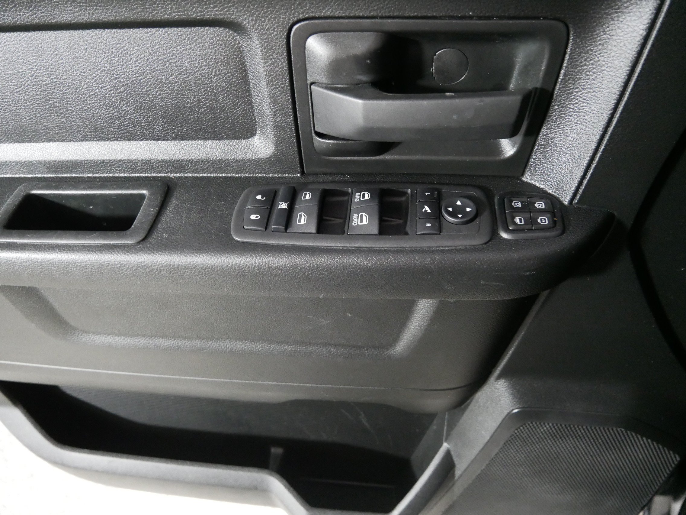 Used 2024 RAM 2500 Tradesman w/ Safety Group AWD/4WD image 19