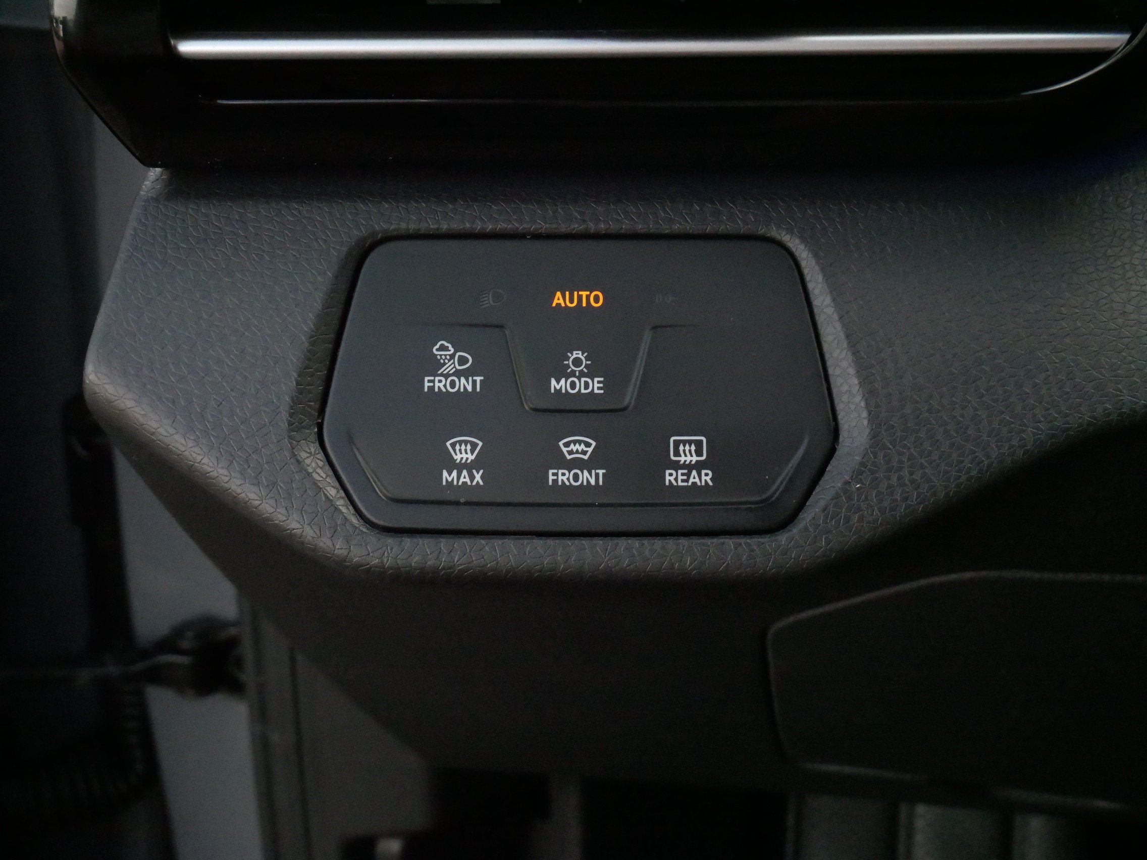 Certified 2023 Volkswagen ID.4 Pro S AWD/4WD image 28