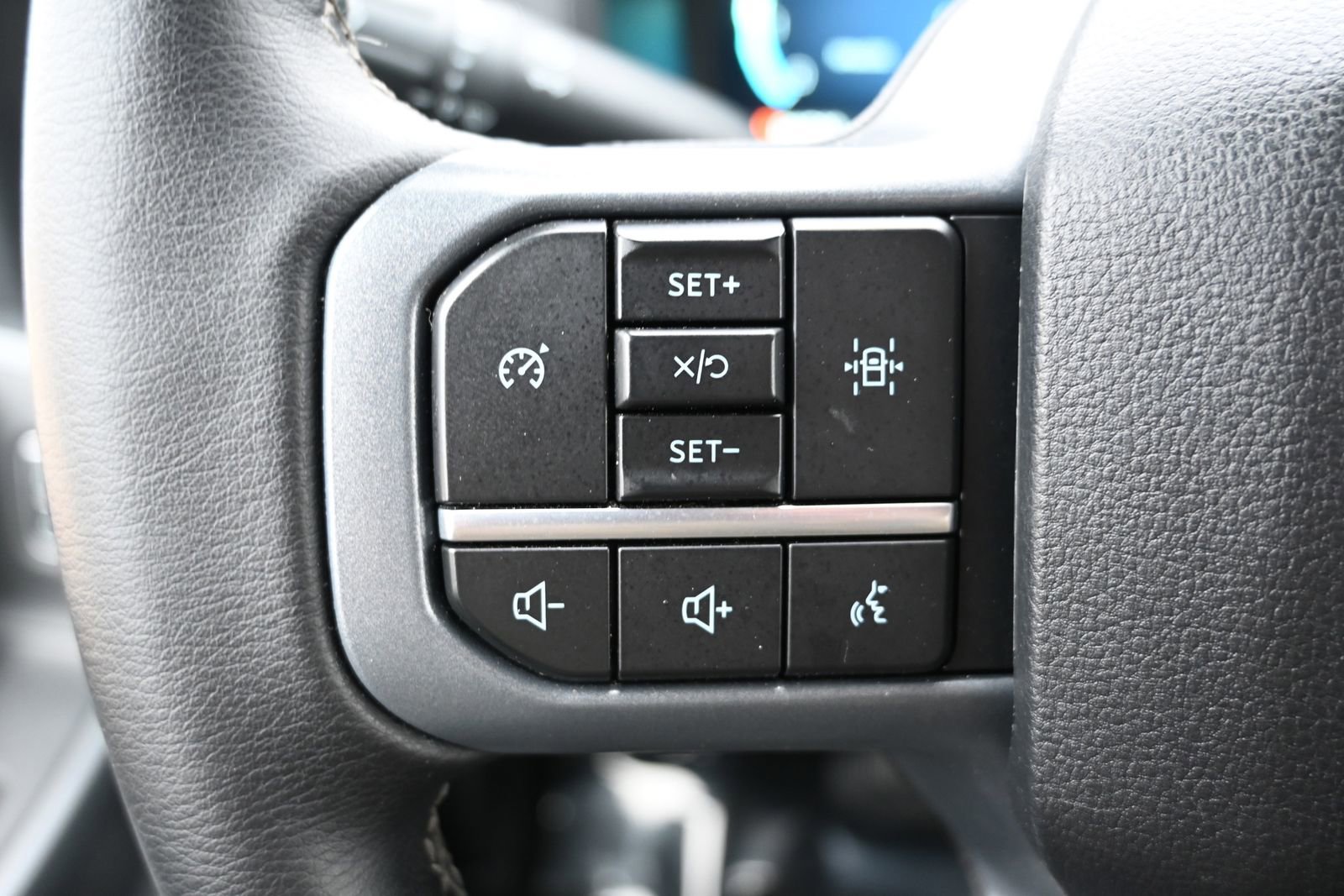 Used 2025 Ford F150 XLT w/ Equipment Group 301A Standard RWD image 12