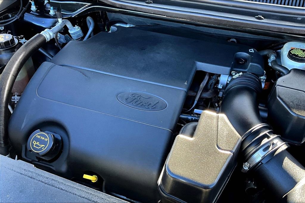 Used 2017 Ford Explorer XLT w/ Equipment Group 201A image 35