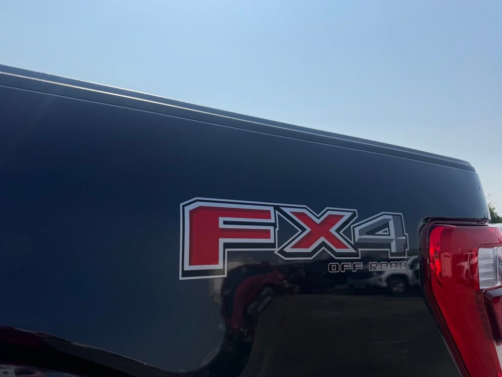 Used 2022 Ford F150 Lariat w/ Equipment Group 502A High AWD/4WD image 17