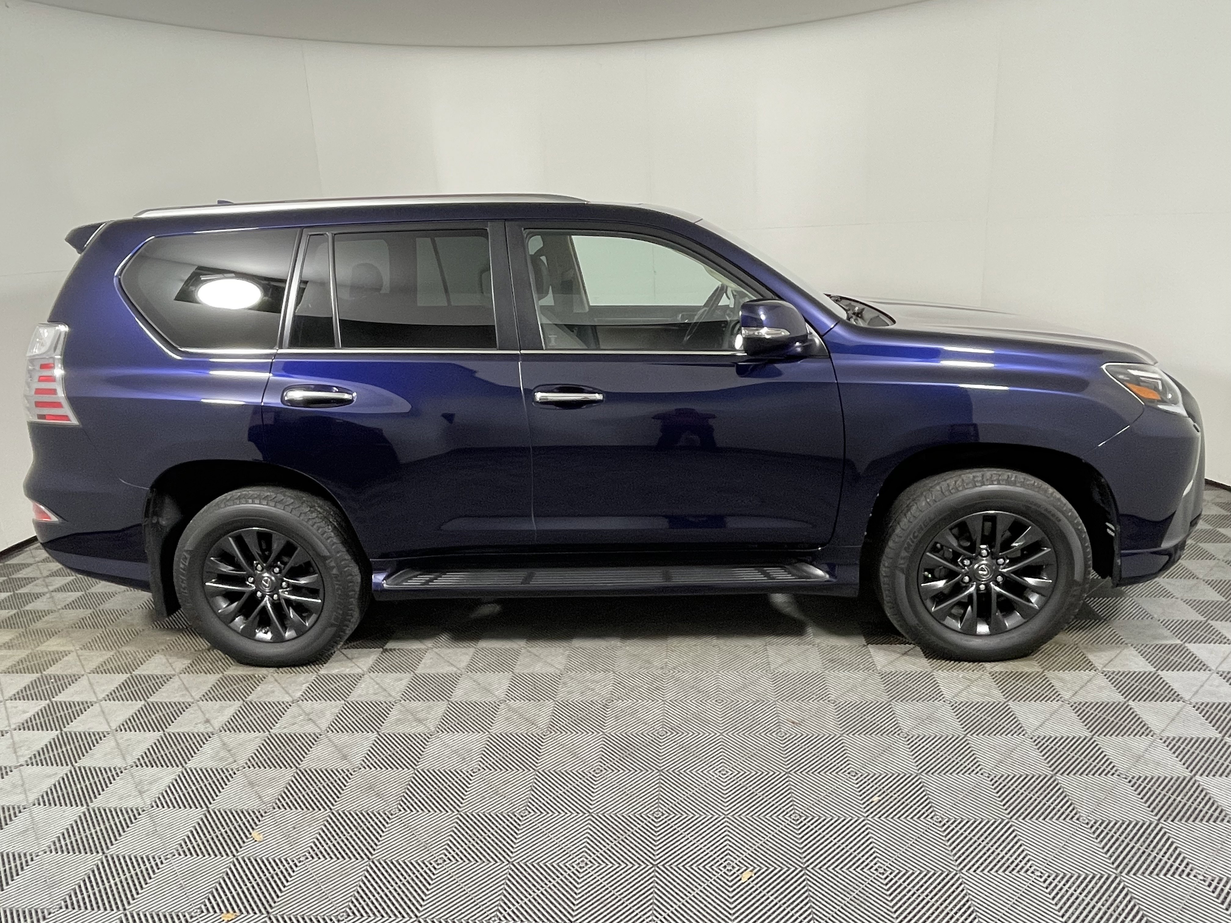 Used 2023 Lexus GX 460 Premium image 6
