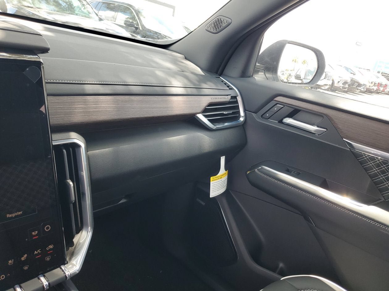 New 2026 GMC Acadia Denali w/ Super Cruise Package FWD image 25