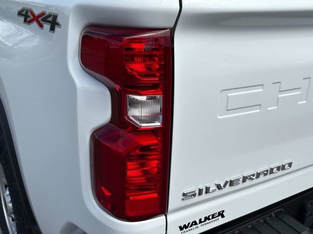 Used 2024 Chevrolet Silverado 3500 W/T image 11