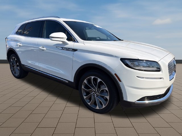 Certified 2023 Lincoln Nautilus Reserve AWD/4WD image 10