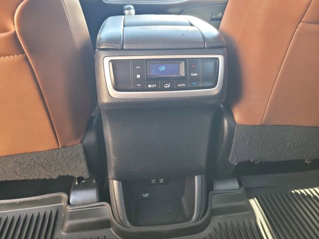 Used 2018 Toyota Highlander Limited AWD/4WD image 15