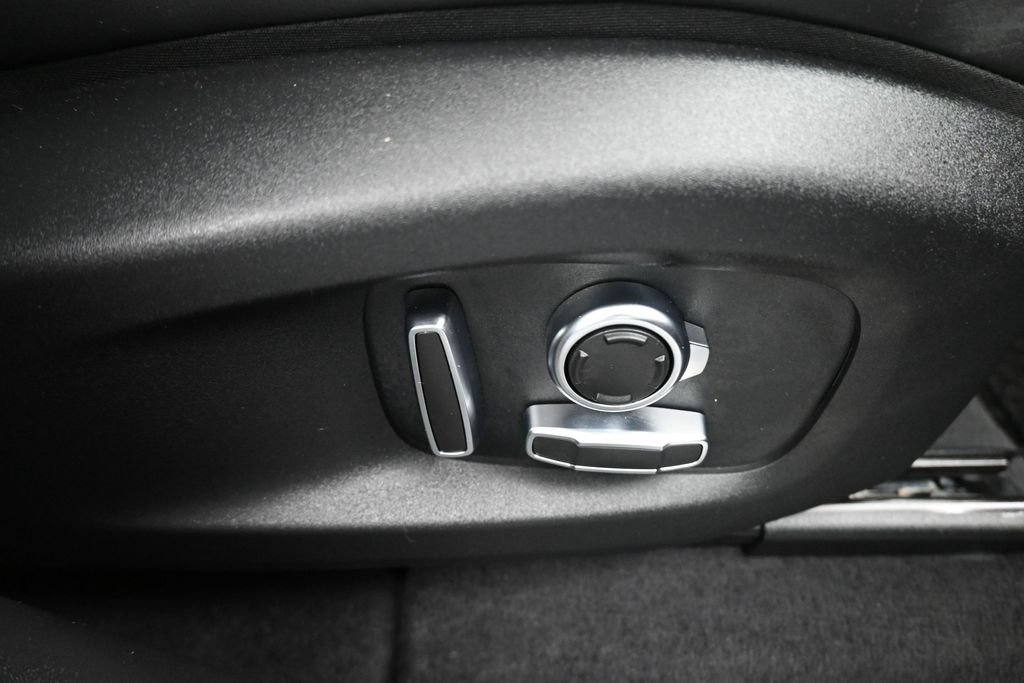 Used 2024 Jaguar F-PACE R-Dynamic S AWD/4WD image 42