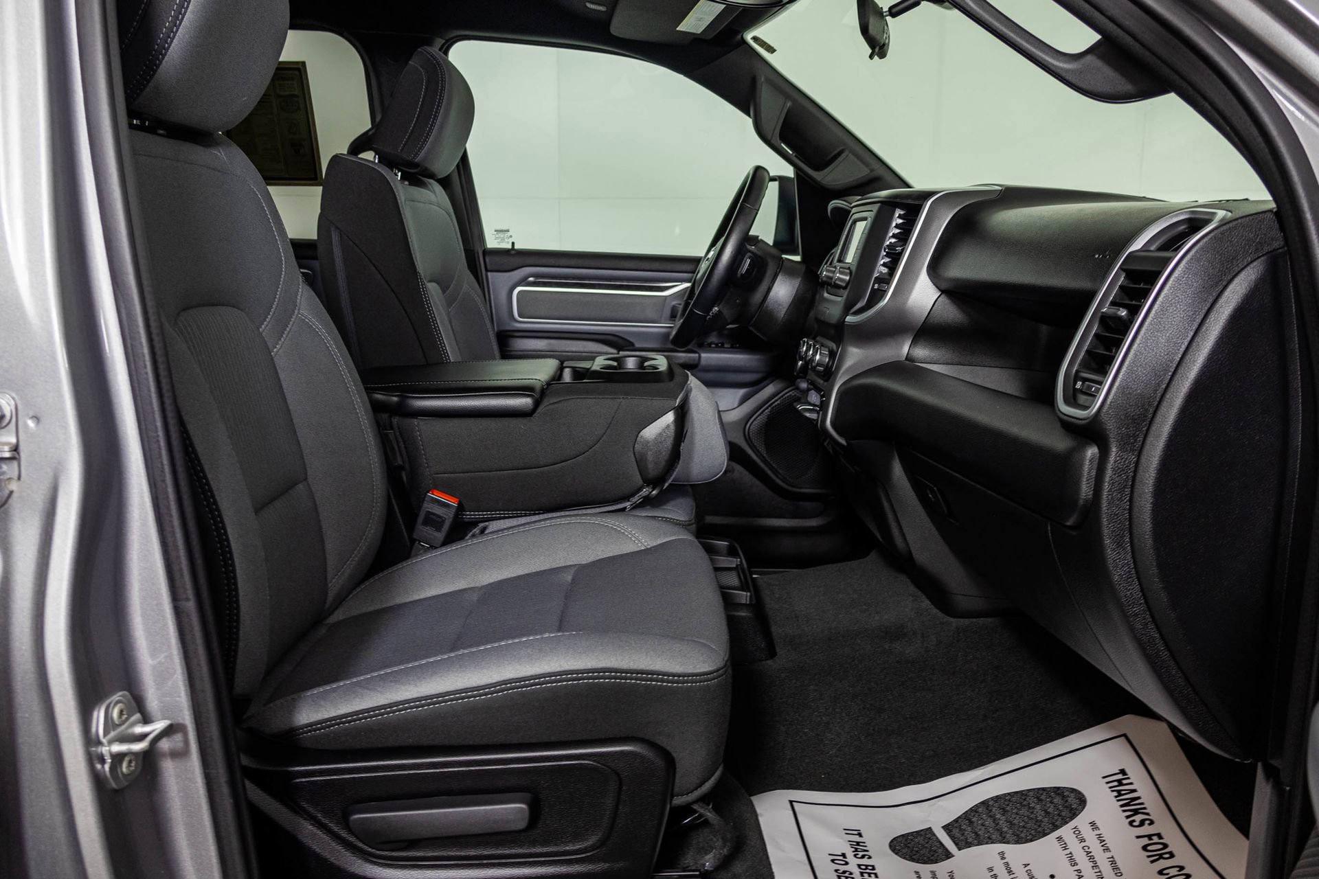 Used 2022 RAM 1500 Big Horn AWD/4WD image 43