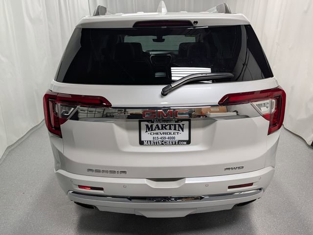 Certified 2023 GMC Acadia Denali w/ Denali Technology Package AWD/4WD image 4