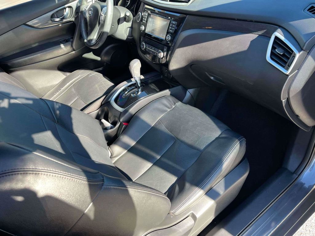 Used 2016 Nissan Rogue SL w/ SL Premium Package image 11