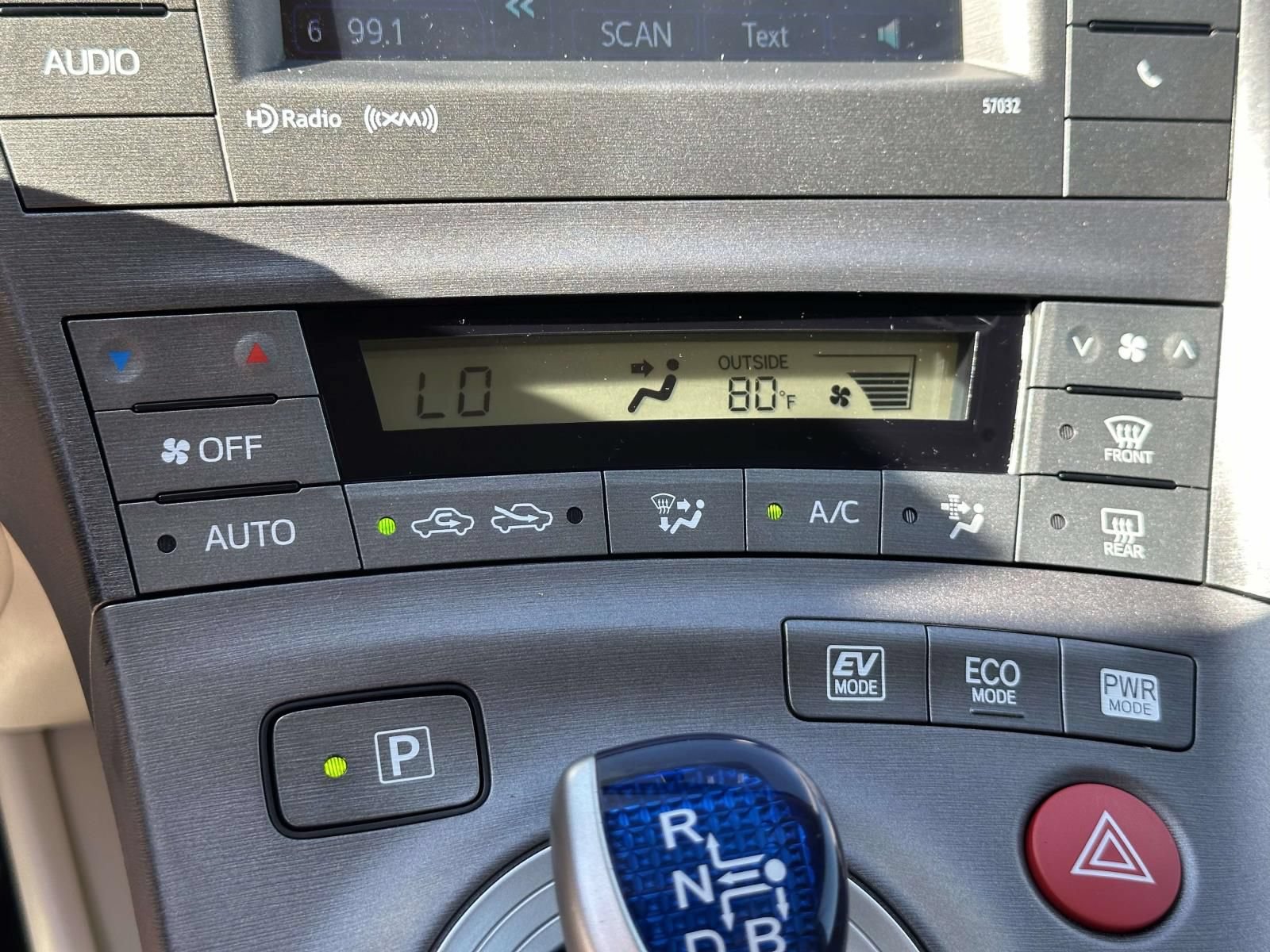 Used 2014 Toyota Prius Three FWD image 12