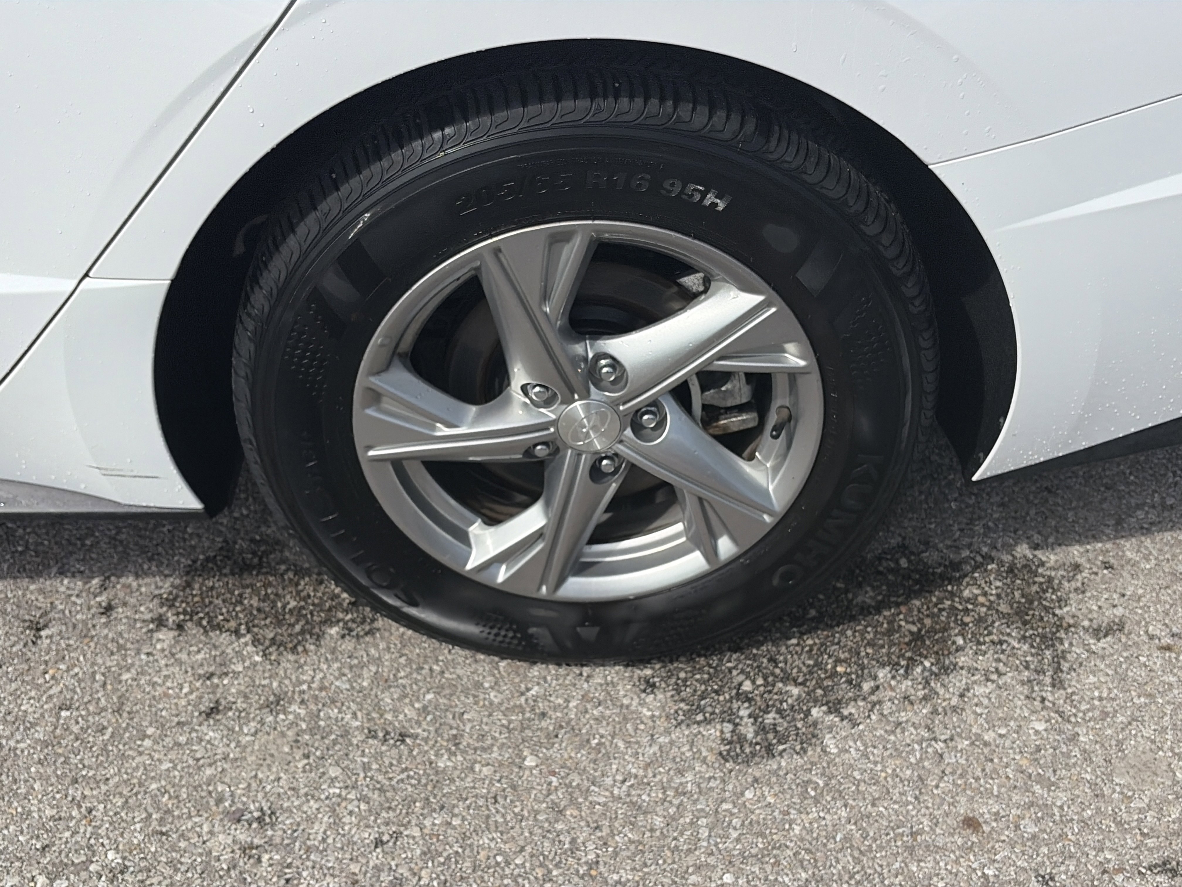 Used 2023 Hyundai Sonata SE FWD image 9