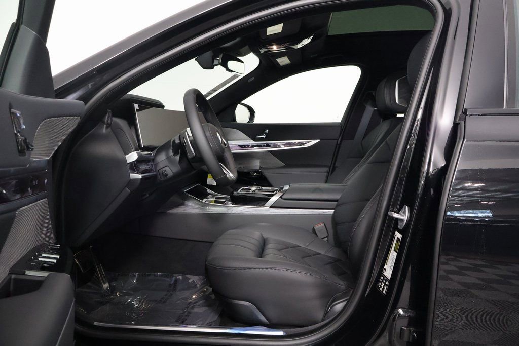 New 2026 BMW 760i xDrive w/ Executive Package image 5
