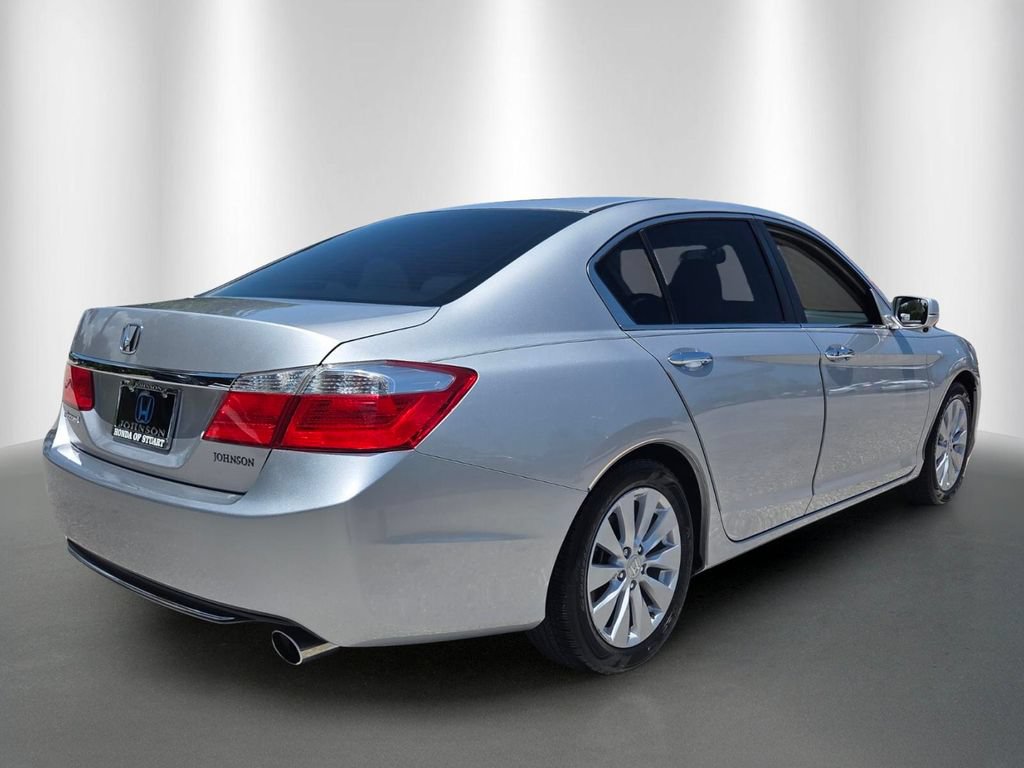 Used 2013 Honda Accord EX image 3