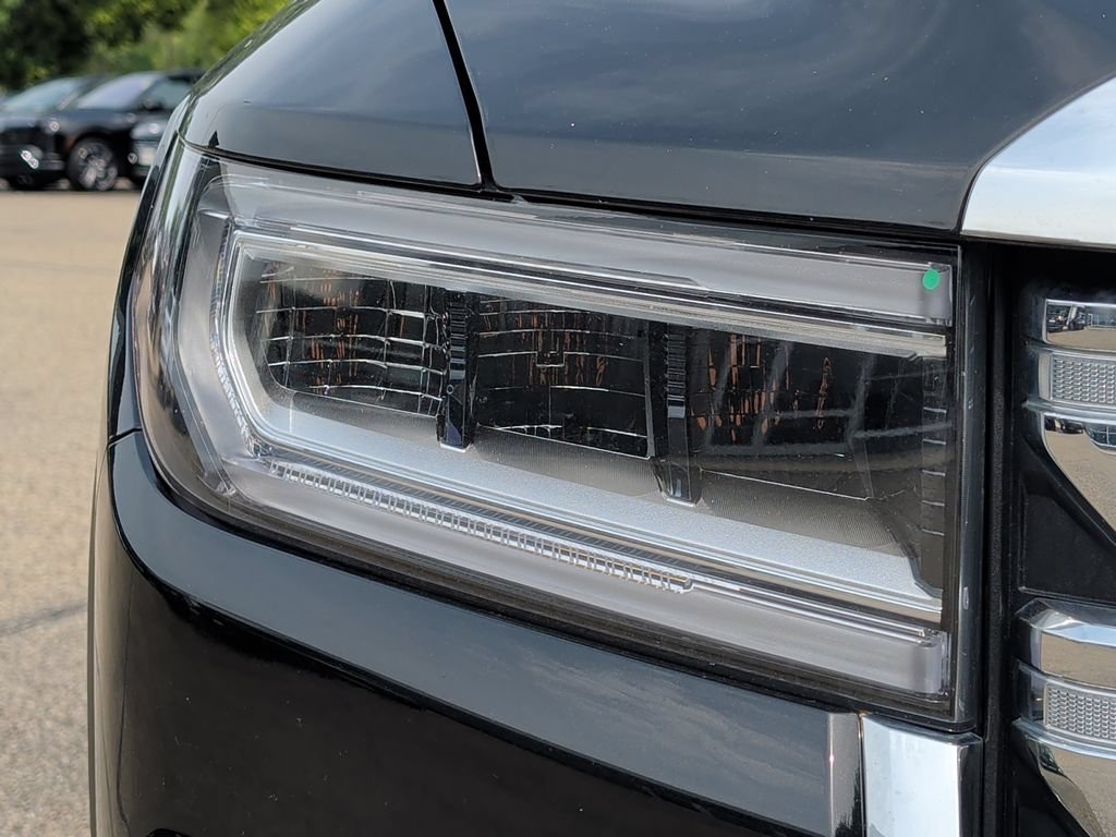 Used 2023 GMC Acadia SLT AWD/4WD image 42