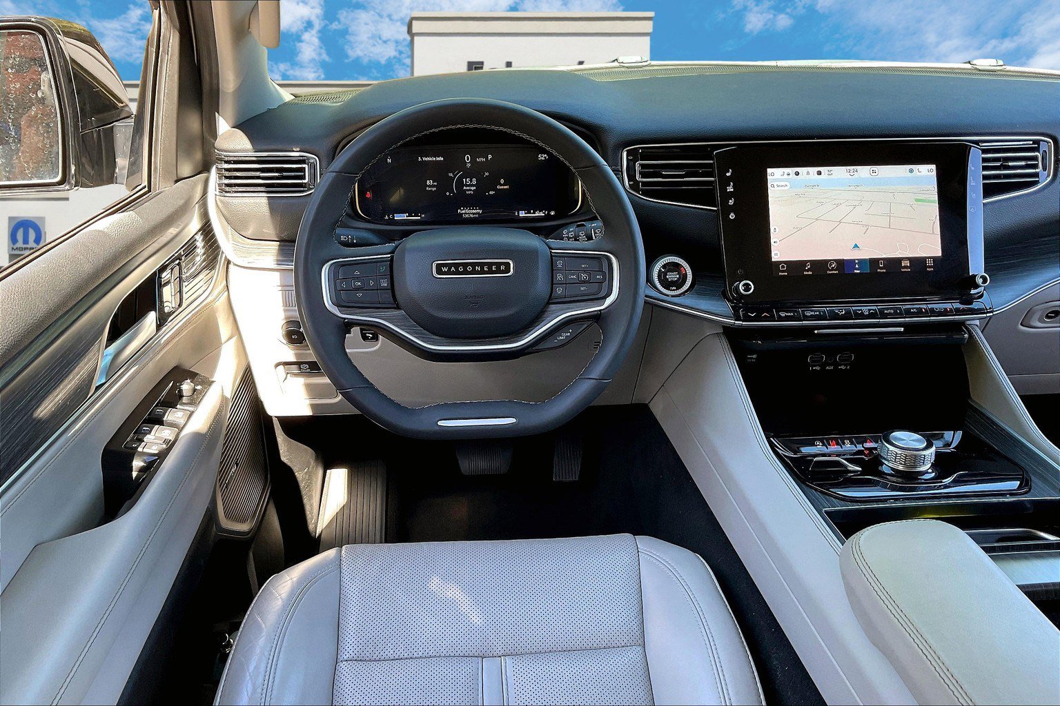 Used 2024 Jeep Wagoneer Series II w/ Flexible Seating Group image 5