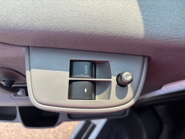 Used 2025 Chevrolet Express 2500 w/ Driver Convenience Package RWD image 13