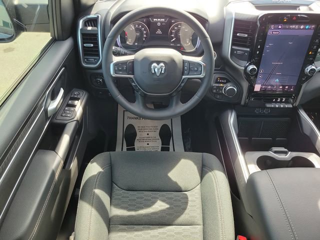 Used 2026 RAM 1500 4x4 Crew Cab image 13
