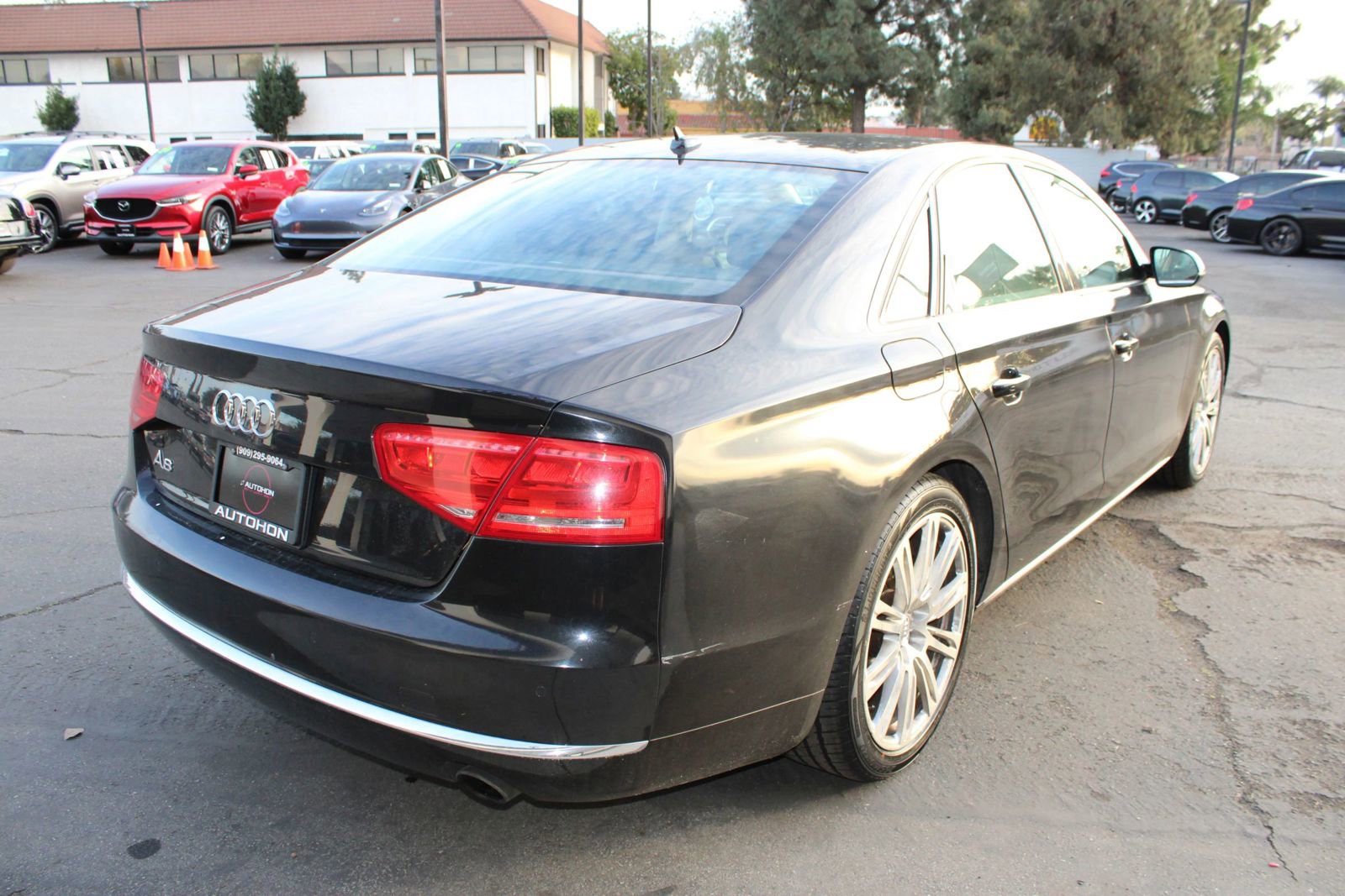 Used 2013 Audi A8 3.0T w/ Driver Assistance Pkg image 10