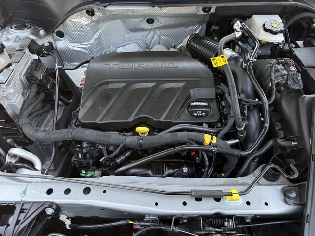 Certified 2024 Chevrolet Trax RS w/ Sunroof Package FWD image 34