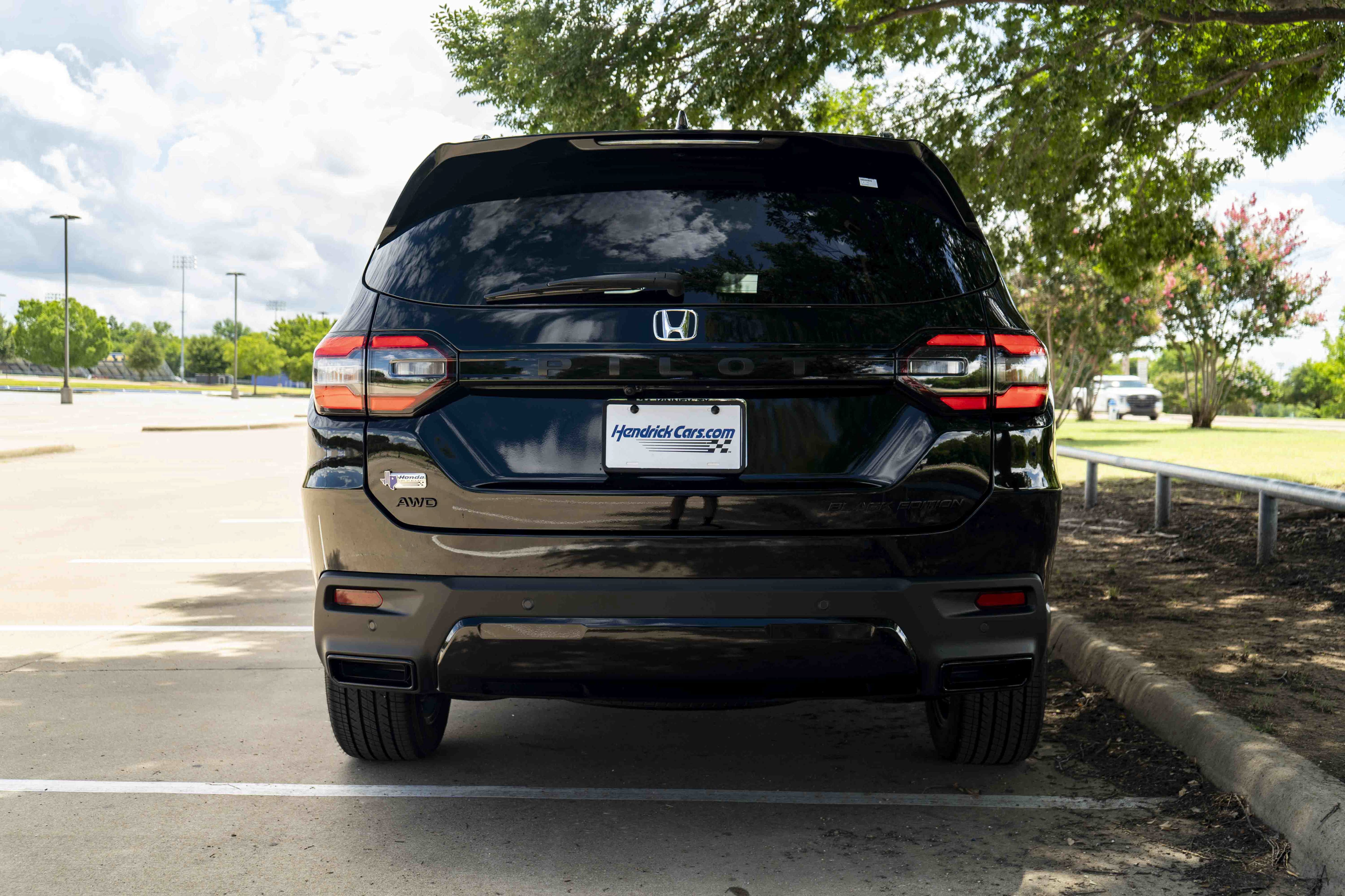 Used 2026 Honda Pilot Black Edition image 8