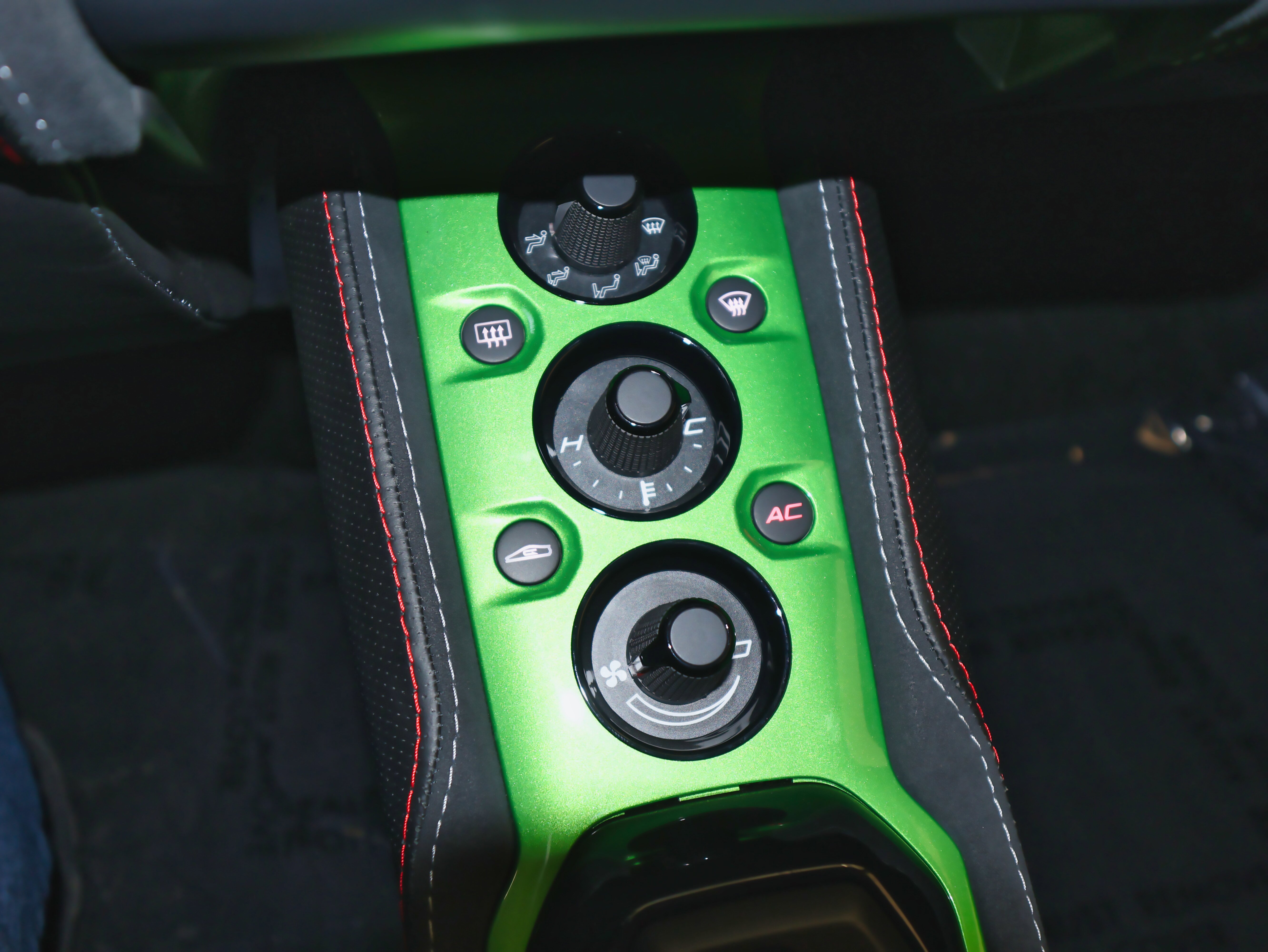 Used 2021 Lotus Evora image 32