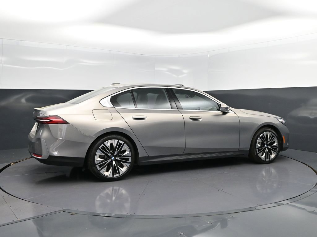 Certified 2026 BMW 530i 530i image 8