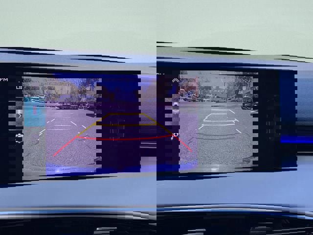 Used 2026 Genesis GV70 2.5T Select image 28