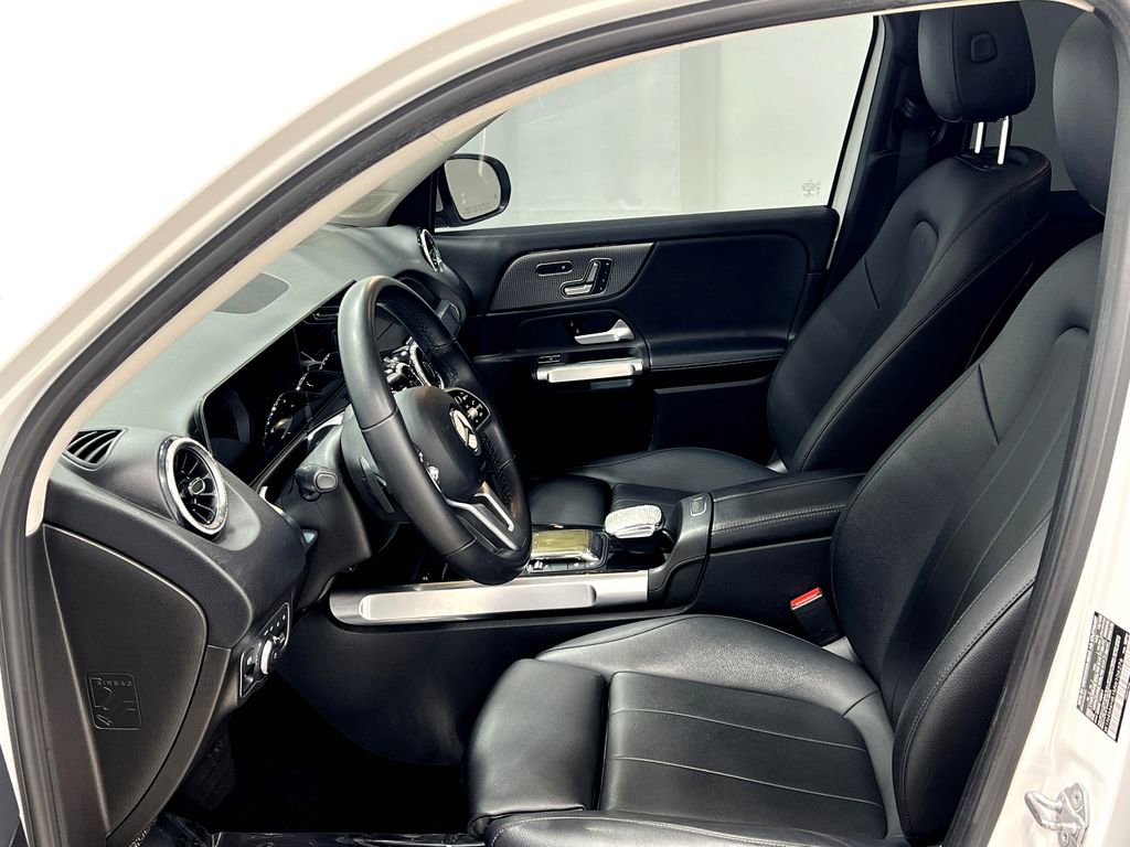 Used 2021 Mercedes-Benz GLB 250 4MATIC image 13