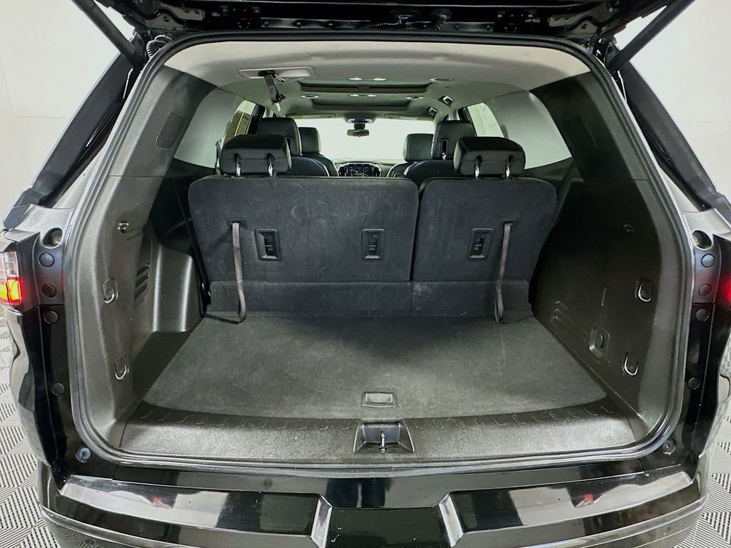 Used 2018 Chevrolet Traverse Premier w/ Redline Edition image 28