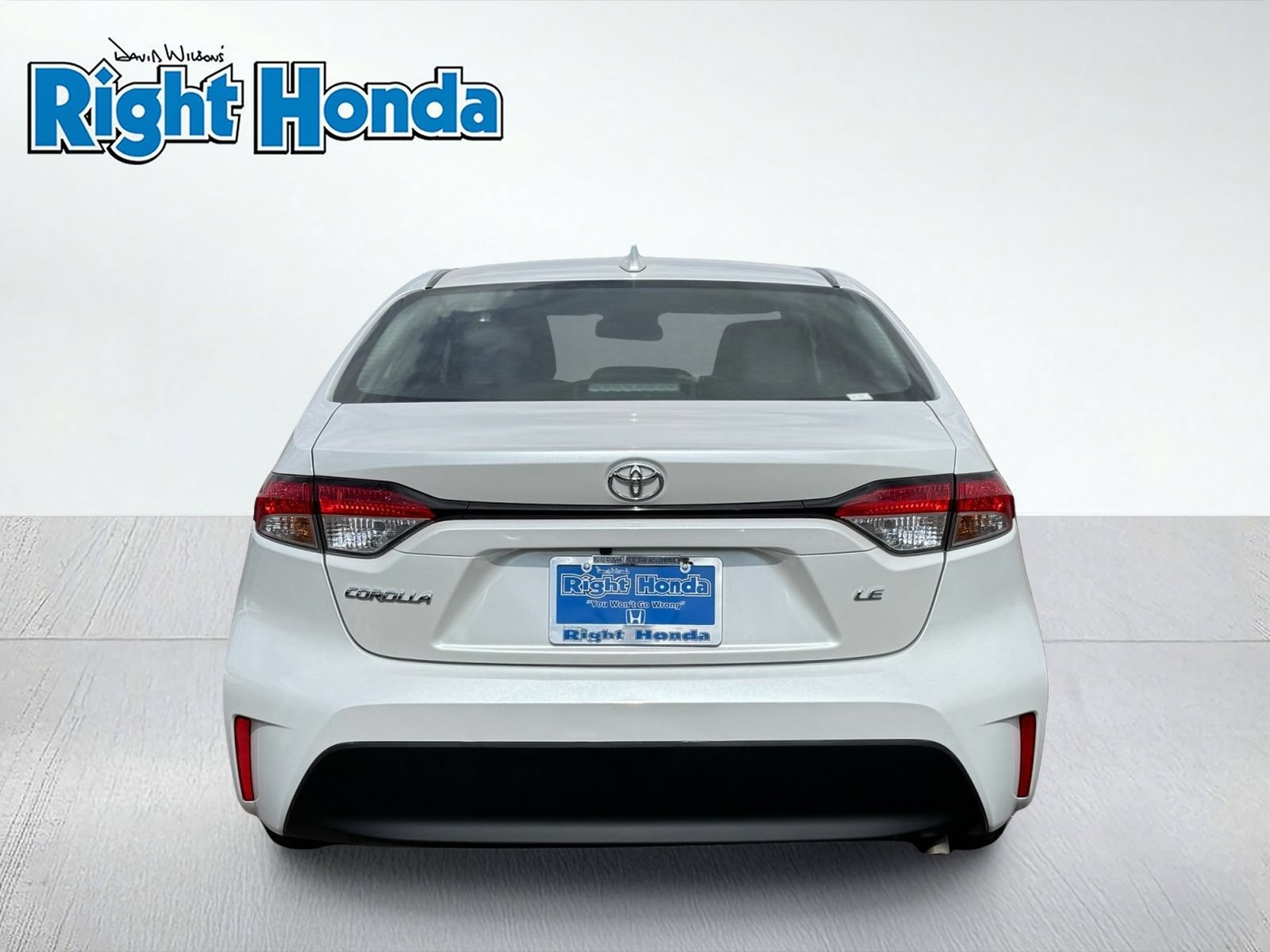Used 2025 Toyota Corolla LE FWD image 7