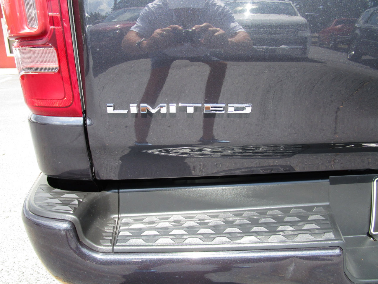 Used 2019 RAM 1500 Limited image 27