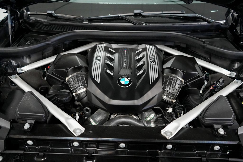 Used 2022 BMW X7 M50i w/ Dynamic Handling Package image 33