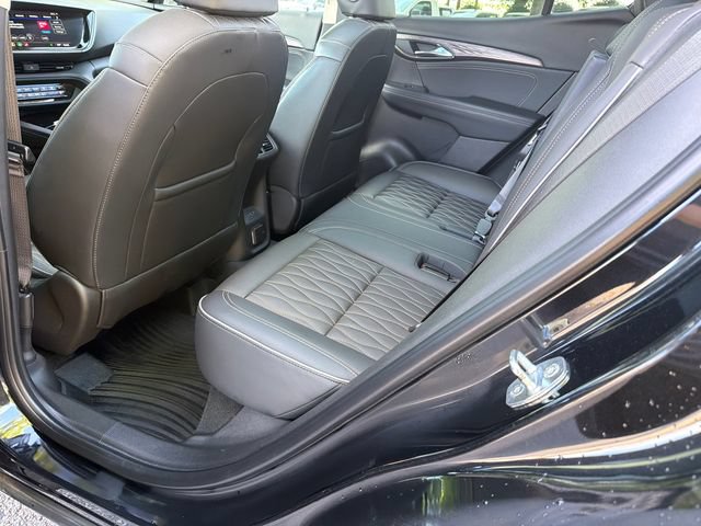 Used 2023 Buick Envision Avenir FWD image 21