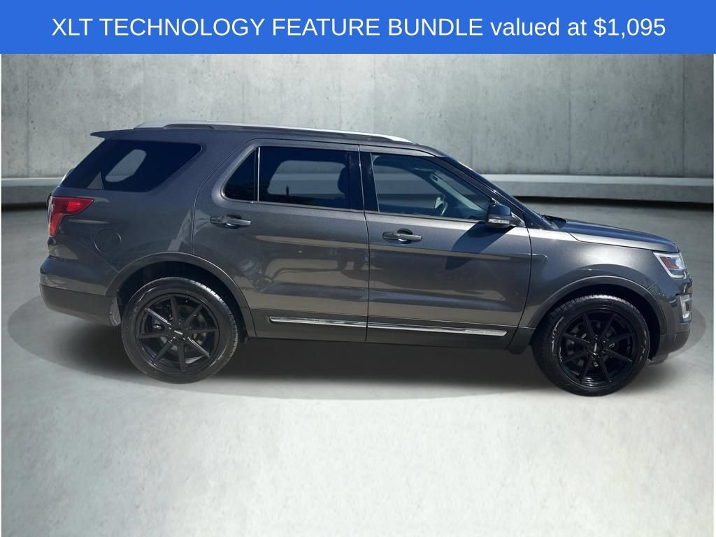 Used 2017 Ford Explorer XLT w/ Equipment Group 202A AWD/4WD image 8