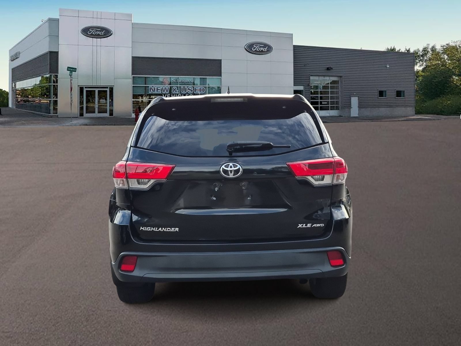Used 2017 Toyota Highlander XLE AWD/4WD image 7