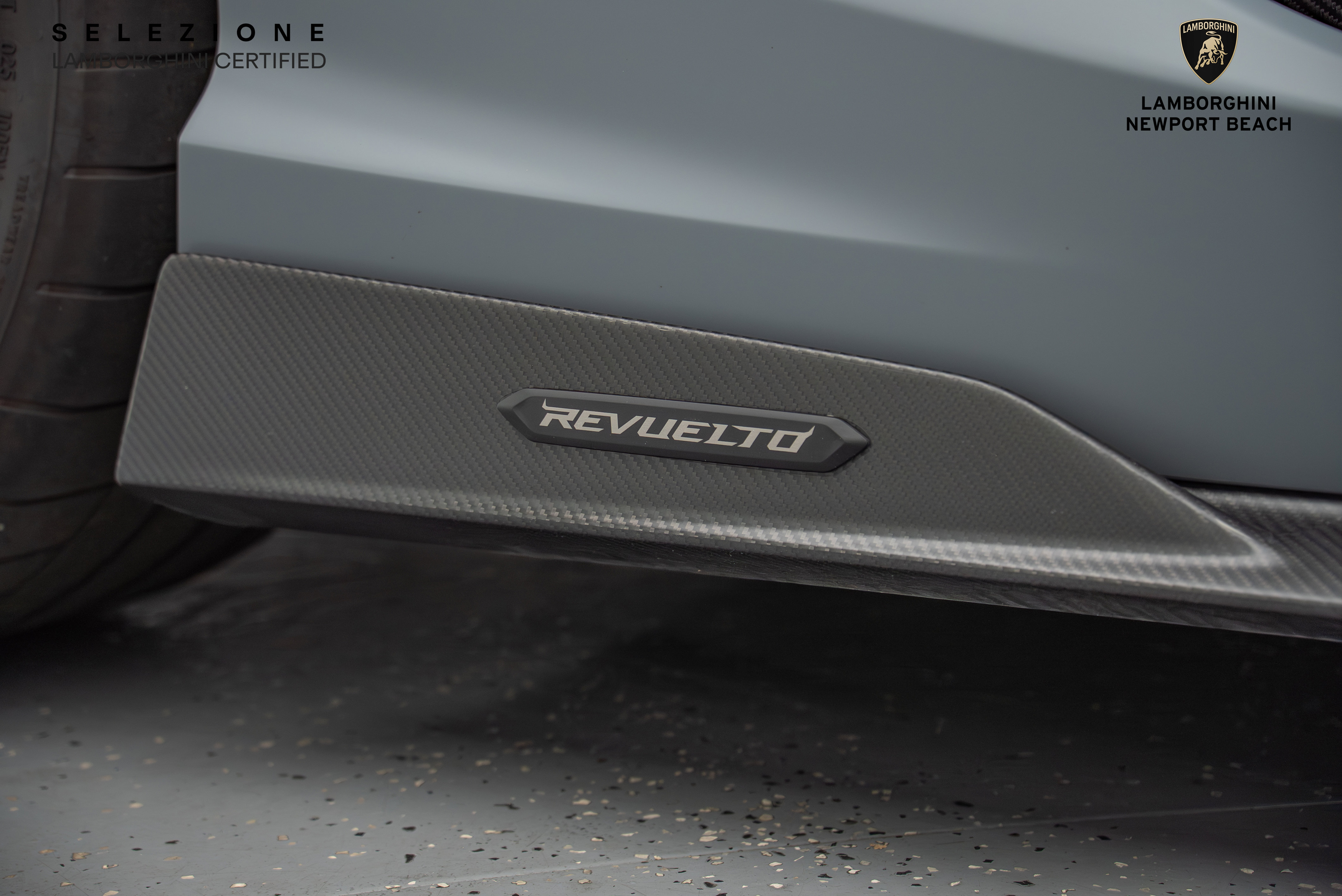 Used 2024 Lamborghini Revuelto image 7