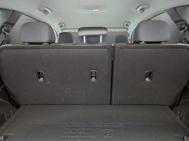 Used 2023 Hyundai Santa Fe SEL FWD image 32