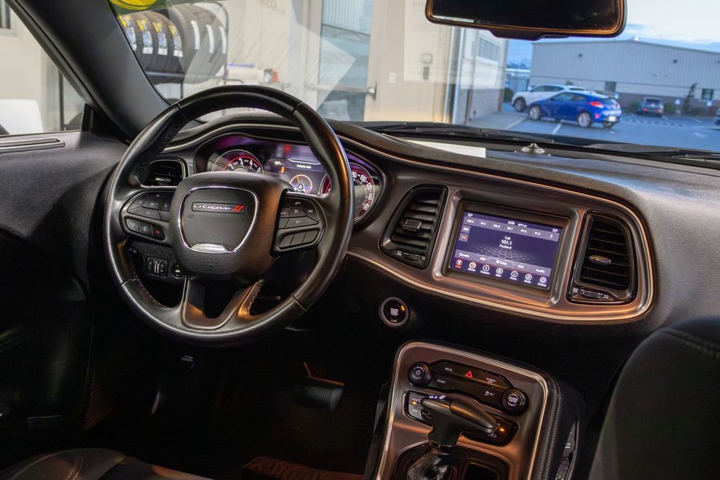 Used 2020 Dodge Challenger SXT RWD image 11