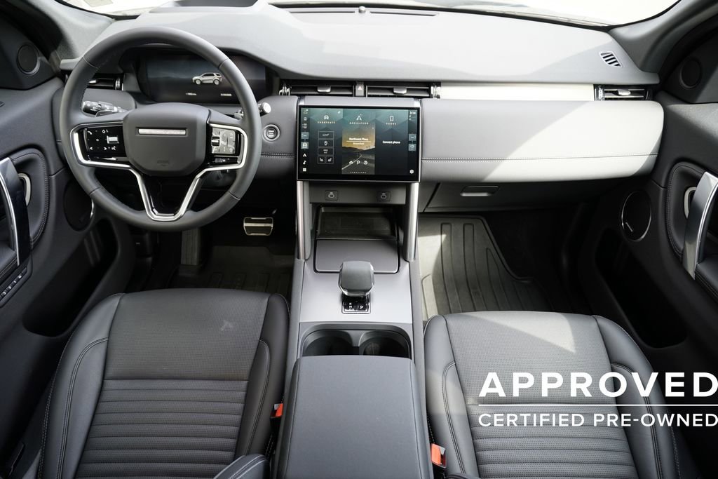 Used 2025 Land Rover Discovery Sport Dynamic SE image 9